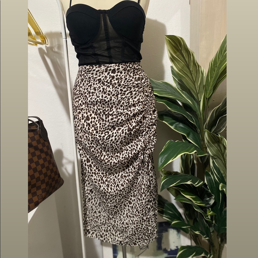 On Sale 🔴 LAST ONE🍸 side split skirt